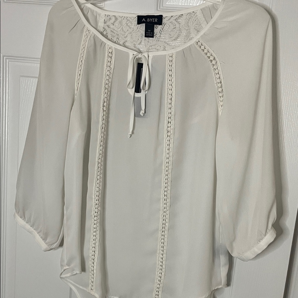 NWT. A. Byer Cream Lace Accent Blouse - Picture 1 of 4